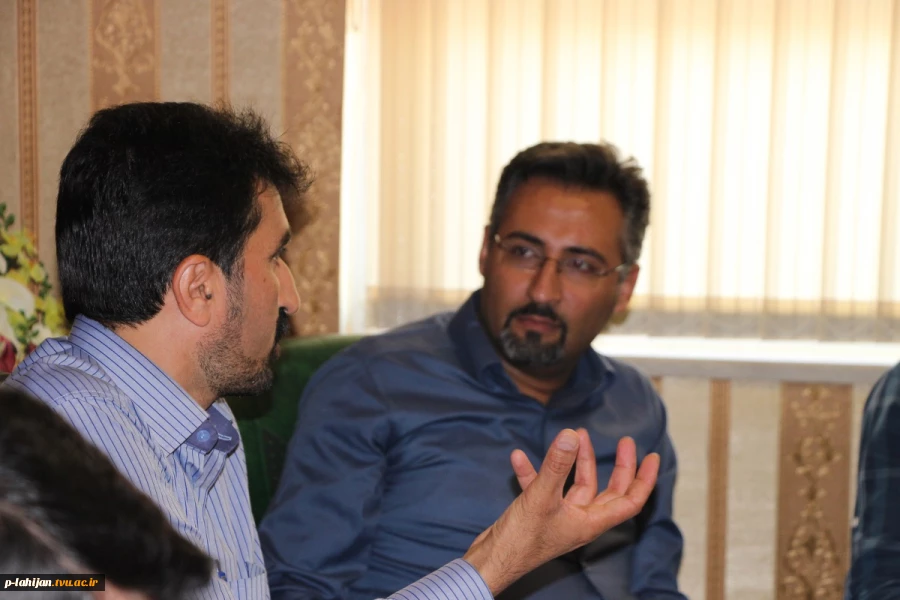 نشست صمیمی گروه مهندسی صنایع شیمیایی با ریاست مرکز  7