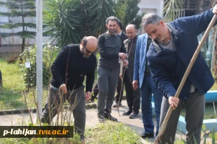 کاشت 10 اصله نهال به مناسبت هفته منابع طبیعی و روز درختکاری در آموزشکده شهید رجایی لاهیجان- اسفند 1402
 11